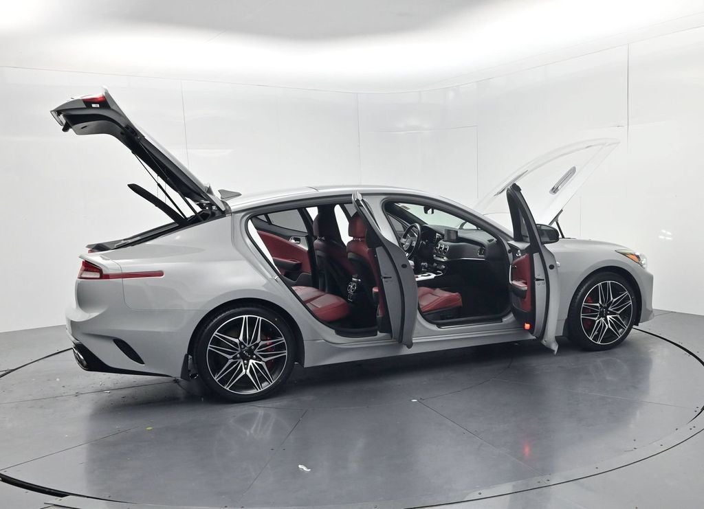 2022 Kia Stinger GT1
