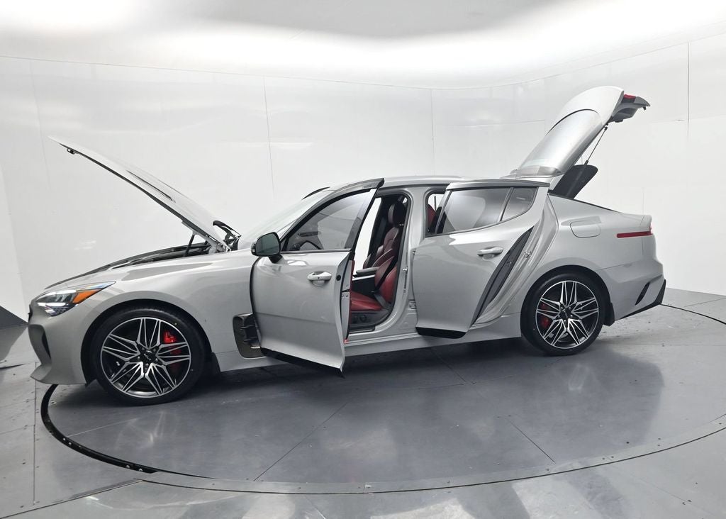 2022 Kia Stinger GT1