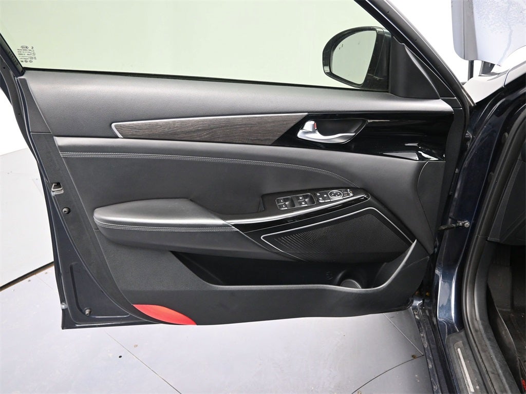 2020 Kia Cadenza Technology