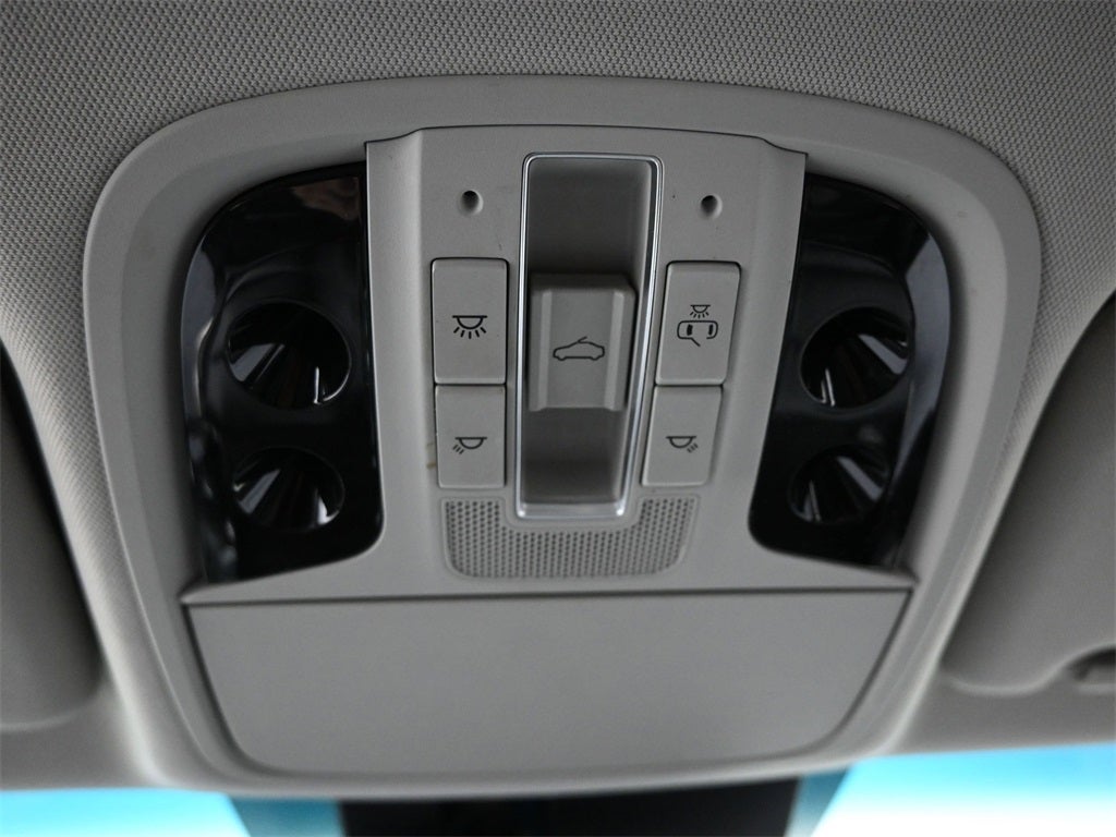 2020 Kia Cadenza Technology