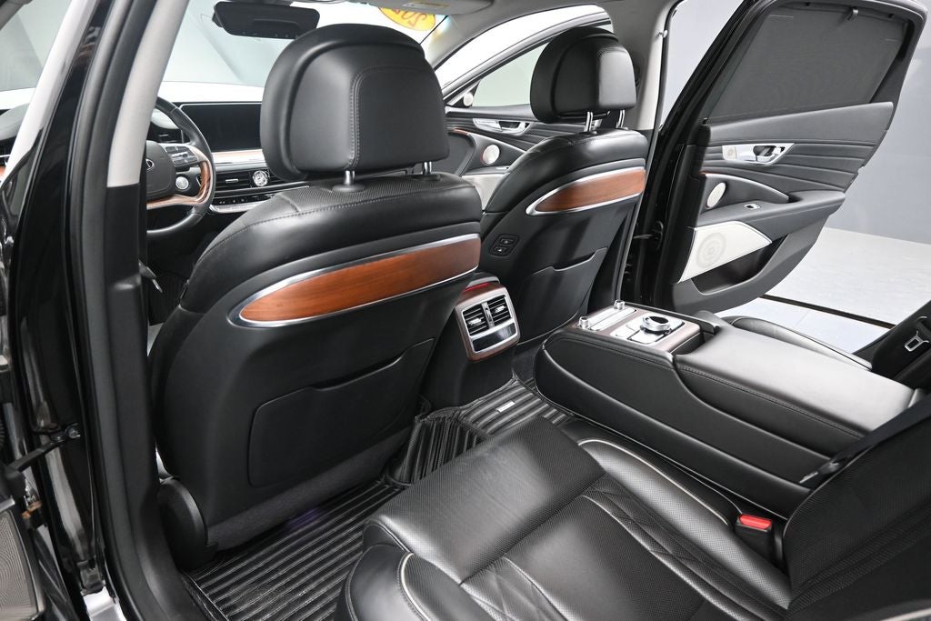 2020 Kia K900 Luxury