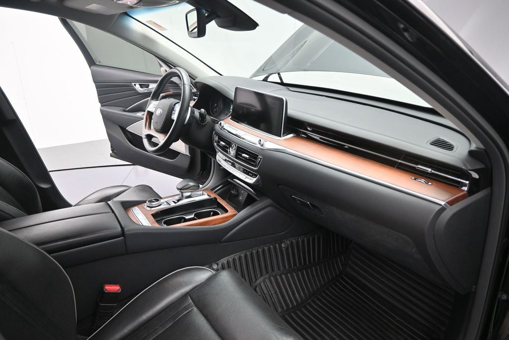 2020 Kia K900 Luxury