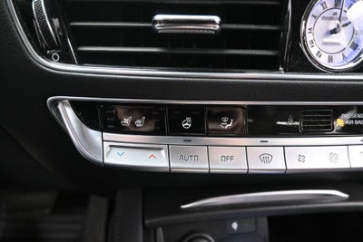 2020 Kia K900 Luxury