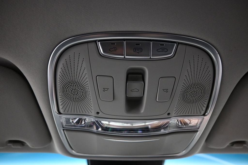 2020 Kia K900 Luxury