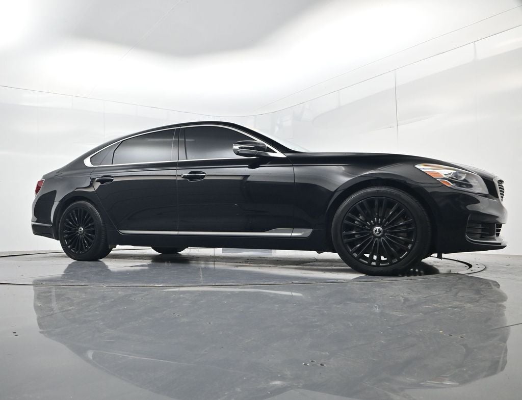 2020 Kia K900 Luxury