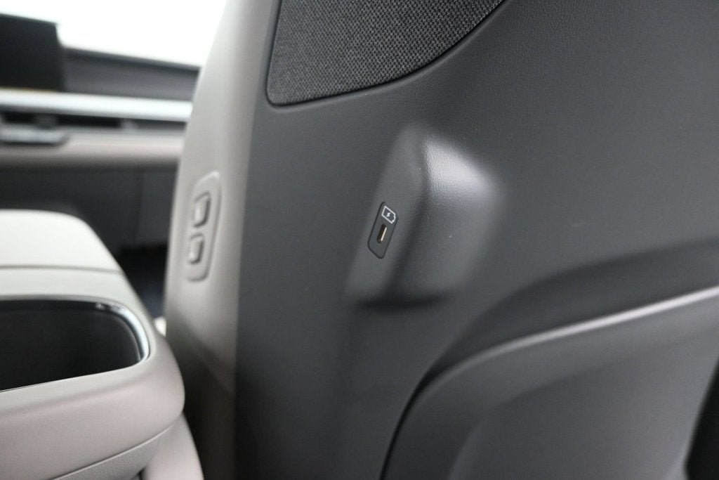 2024 Kia EV9 Land