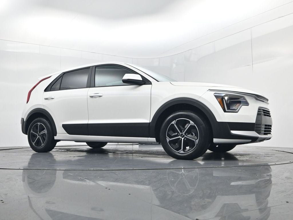 2026 Kia Niro LX