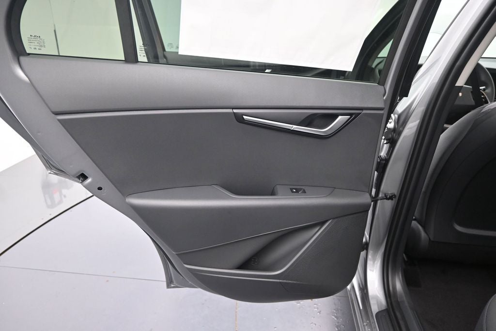 2026 Kia Niro LX