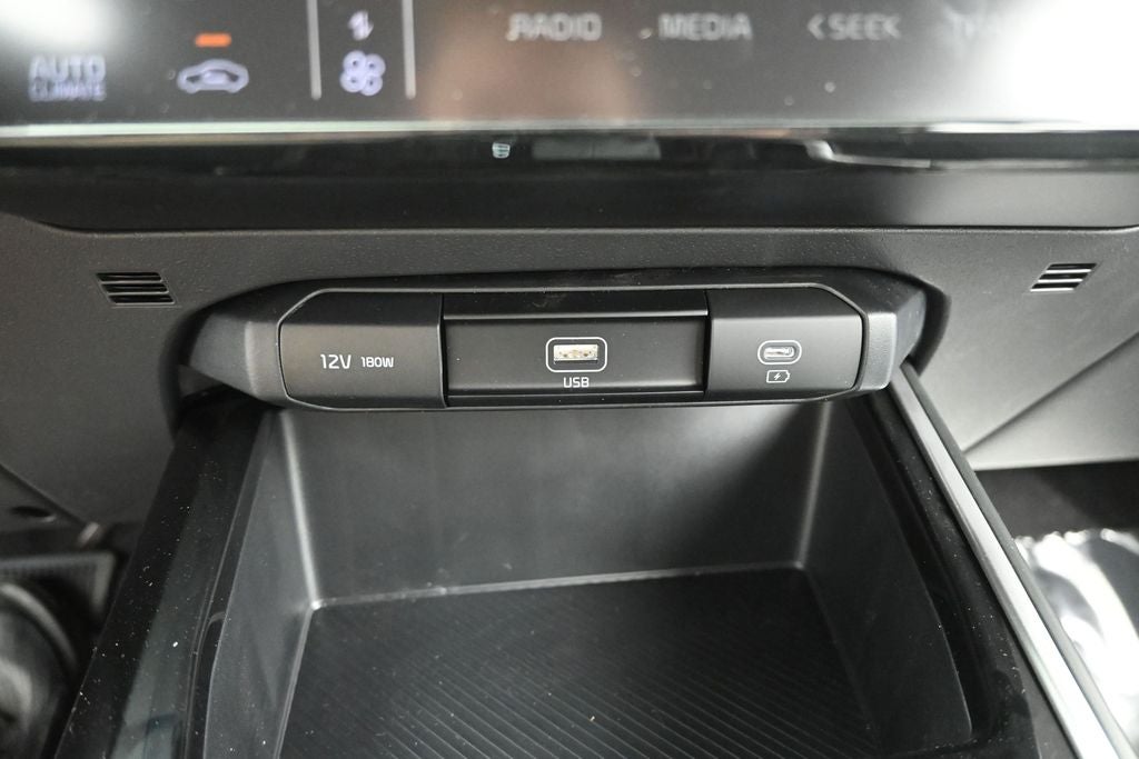 2026 Kia Niro LX