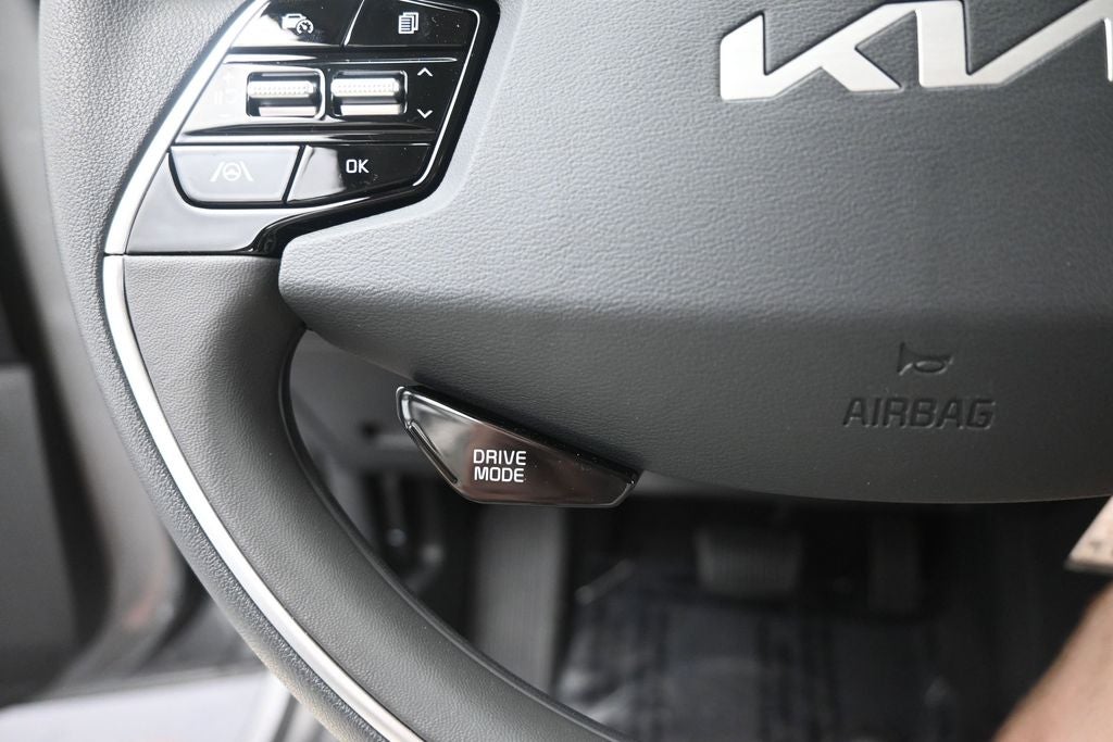 2026 Kia Niro LX