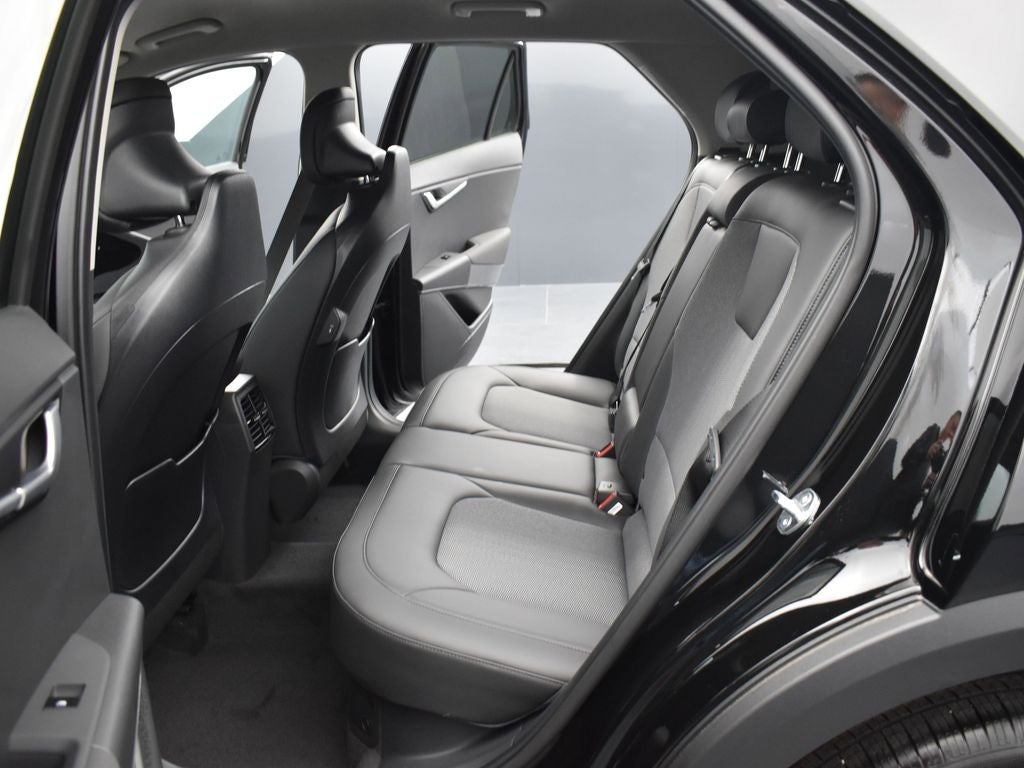 2025 Kia Niro EX
