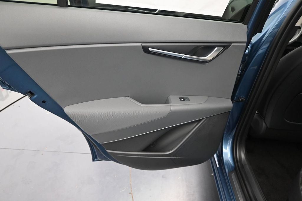 2026 Kia Niro SX Touring