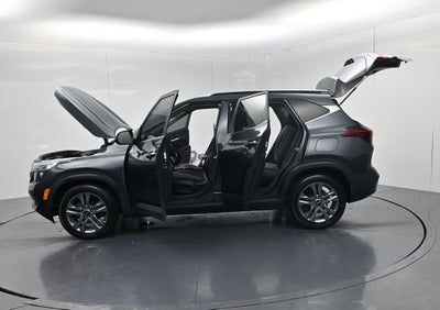 2022 Kia Seltos S