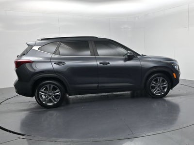 2022 Kia Seltos S