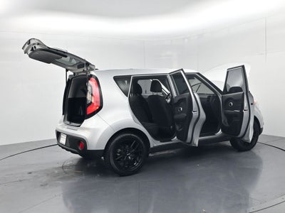 2017 Kia Soul Base