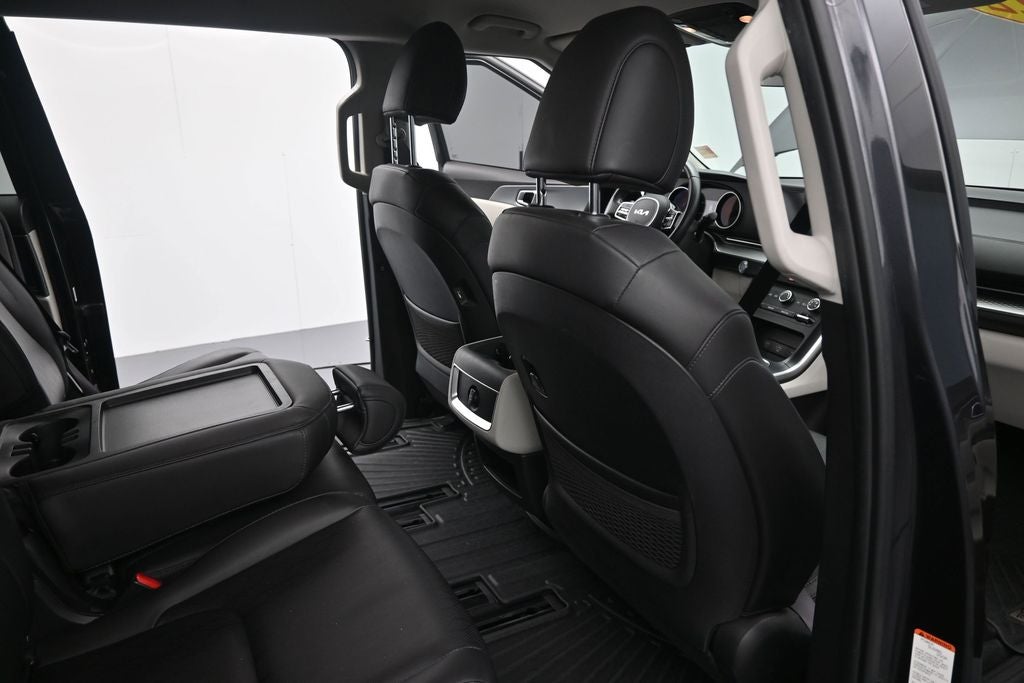 2022 Kia Carnival LXS