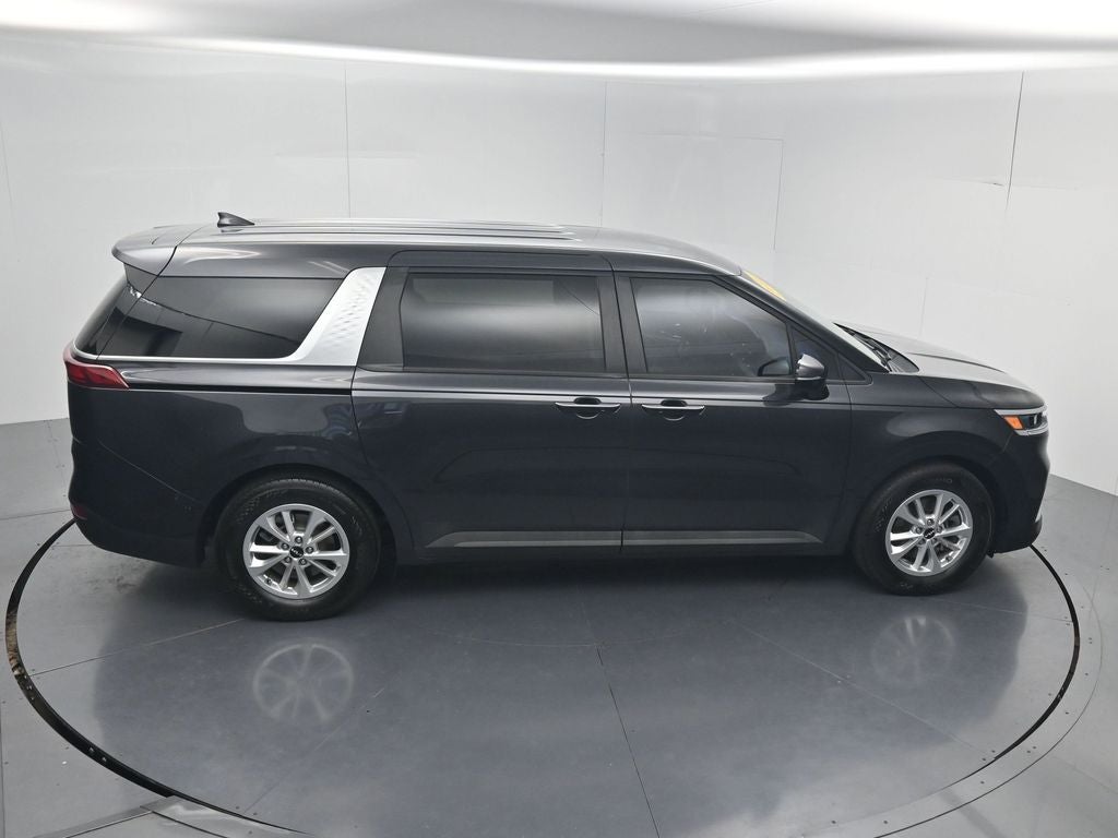 2022 Kia Carnival LXS