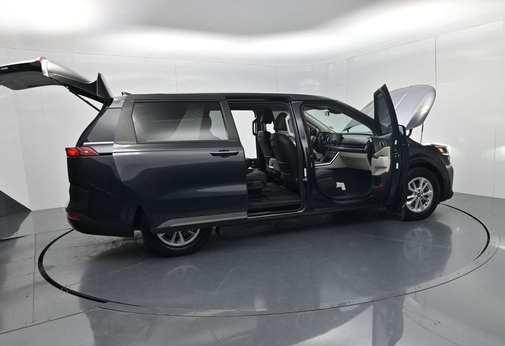 2022 Kia Carnival LXS