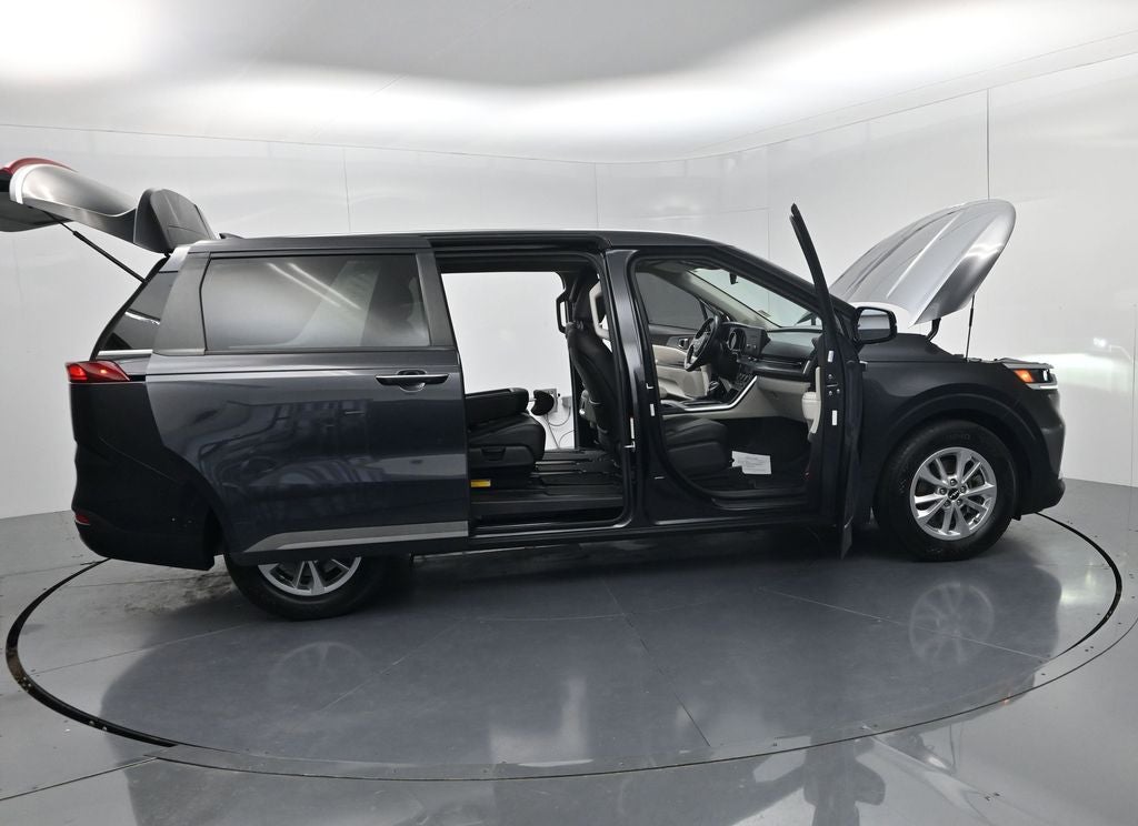 2022 Kia Carnival LXS