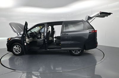 2022 Kia Carnival LXS