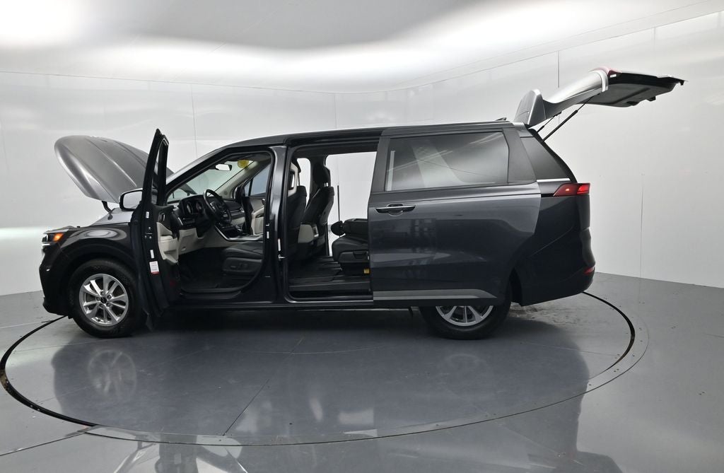 2022 Kia Carnival LXS