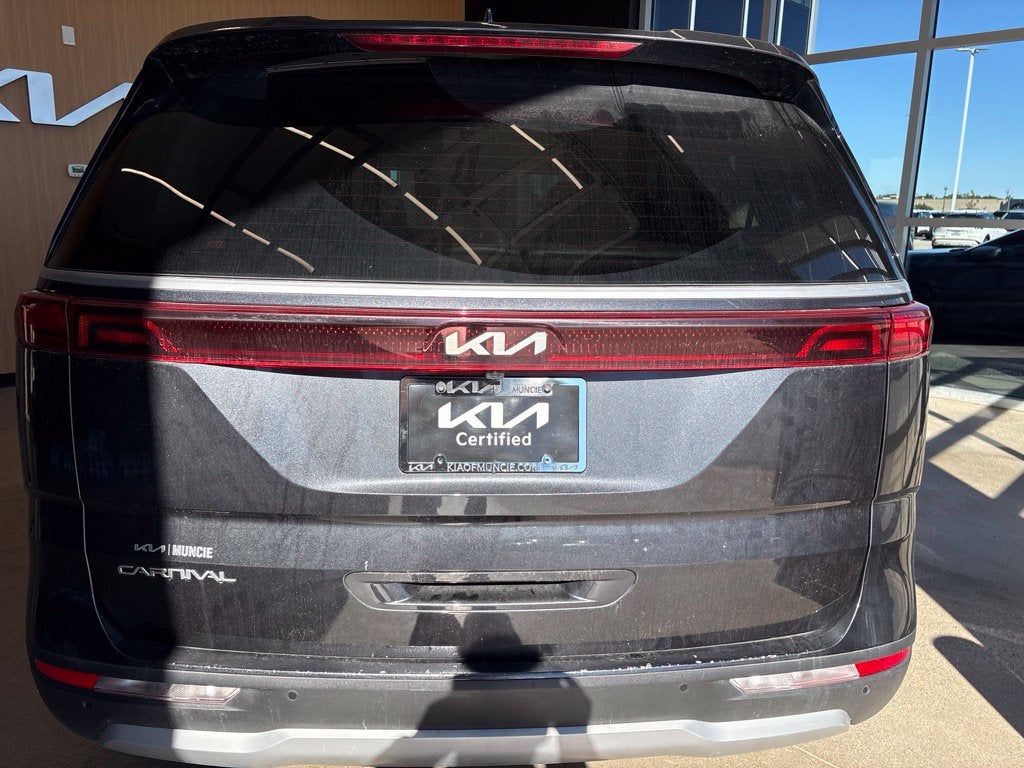 2024 Kia Carnival LX