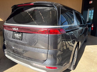 2024 Kia Carnival LX