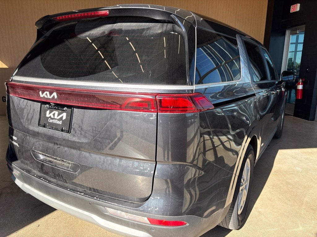 2024 Kia Carnival LX