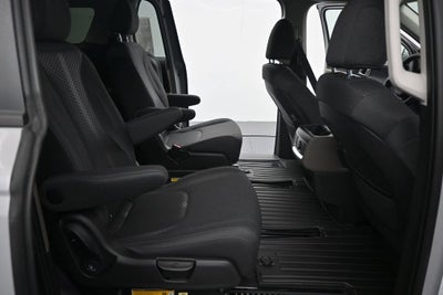 2027 Kia Carnival LX