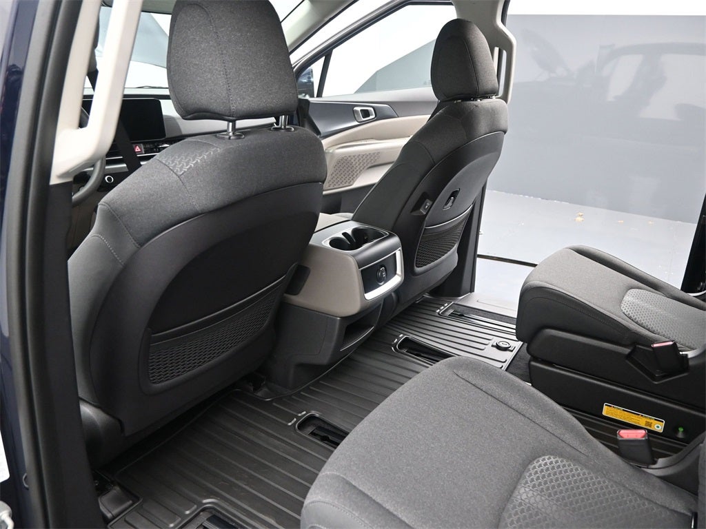 2026 Kia Carnival LX