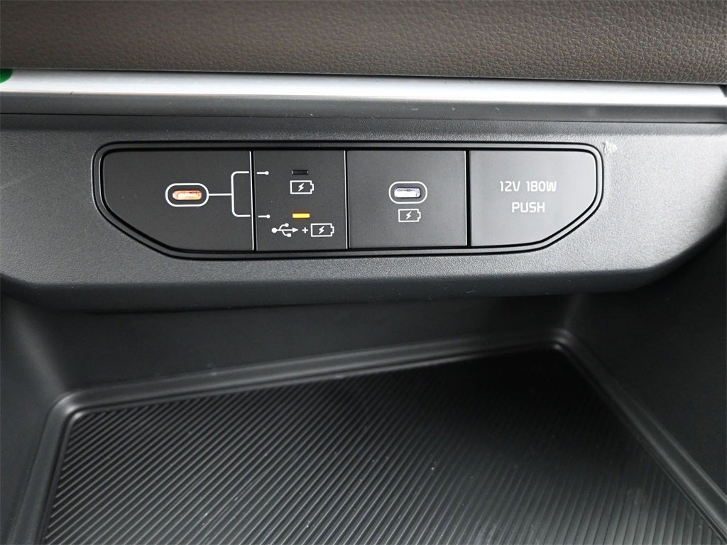 2026 Kia Carnival Hybrid LXS