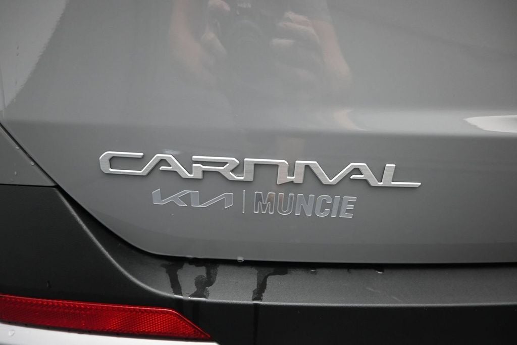 2027 Kia Carnival EX