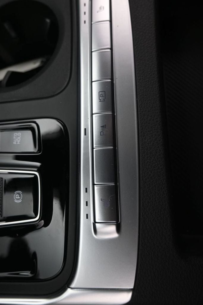 2027 Kia Carnival Hybrid EX