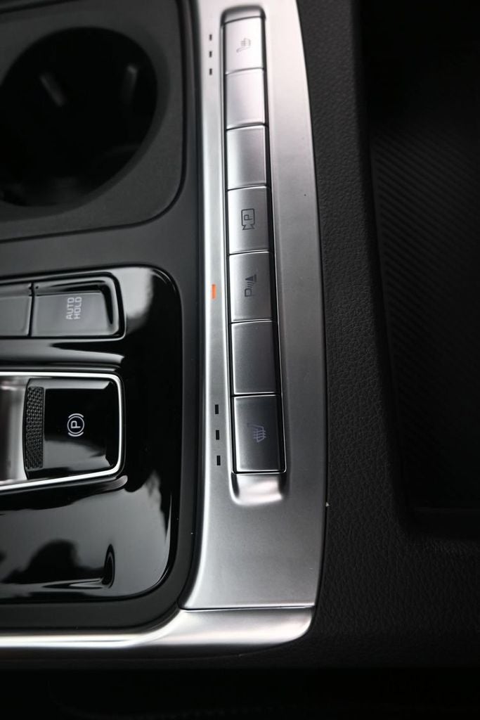 2027 Kia Carnival Hybrid EX