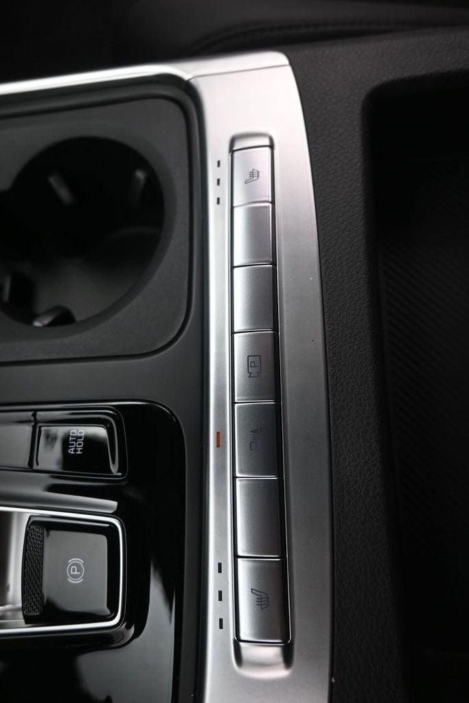 2027 Kia Carnival Hybrid EX