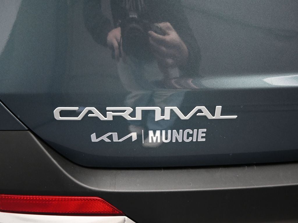 2026 Kia Carnival SX