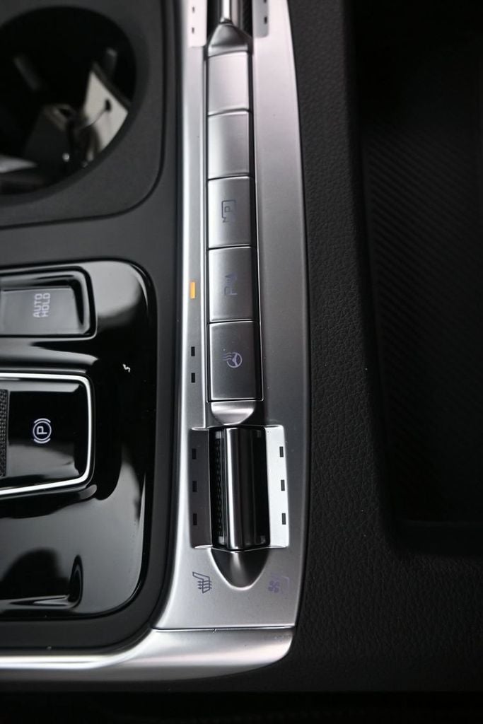 2027 Kia Carnival Hybrid SX Prestige