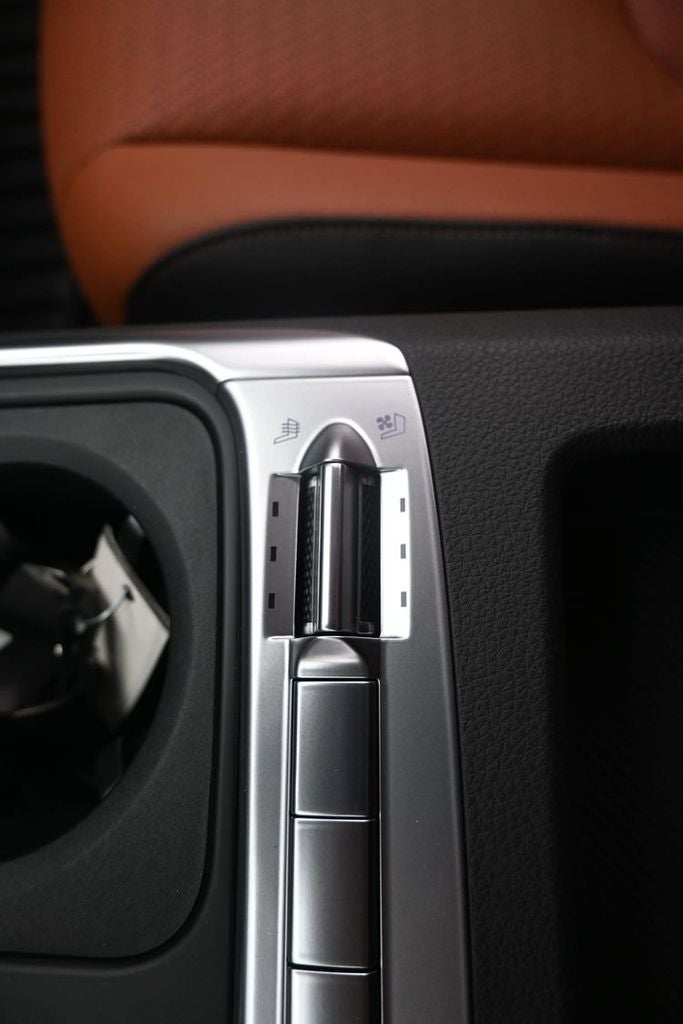 2027 Kia Carnival Hybrid SX Prestige