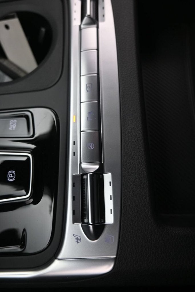 2027 Kia Carnival Hybrid SX Prestige