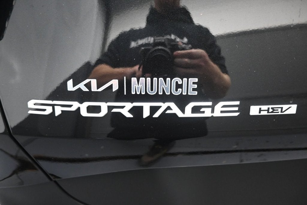 2027 Kia Sportage Hybrid LX