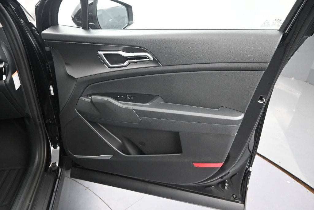 2027 Kia Sportage Hybrid LX