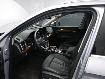 2023 Audi Q5 45 S line Premium quattro