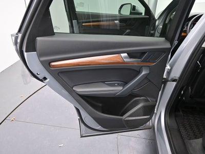 2023 Audi Q5 45 S line Premium quattro