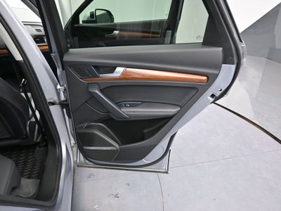 2023 Audi Q5 45 S line Premium quattro