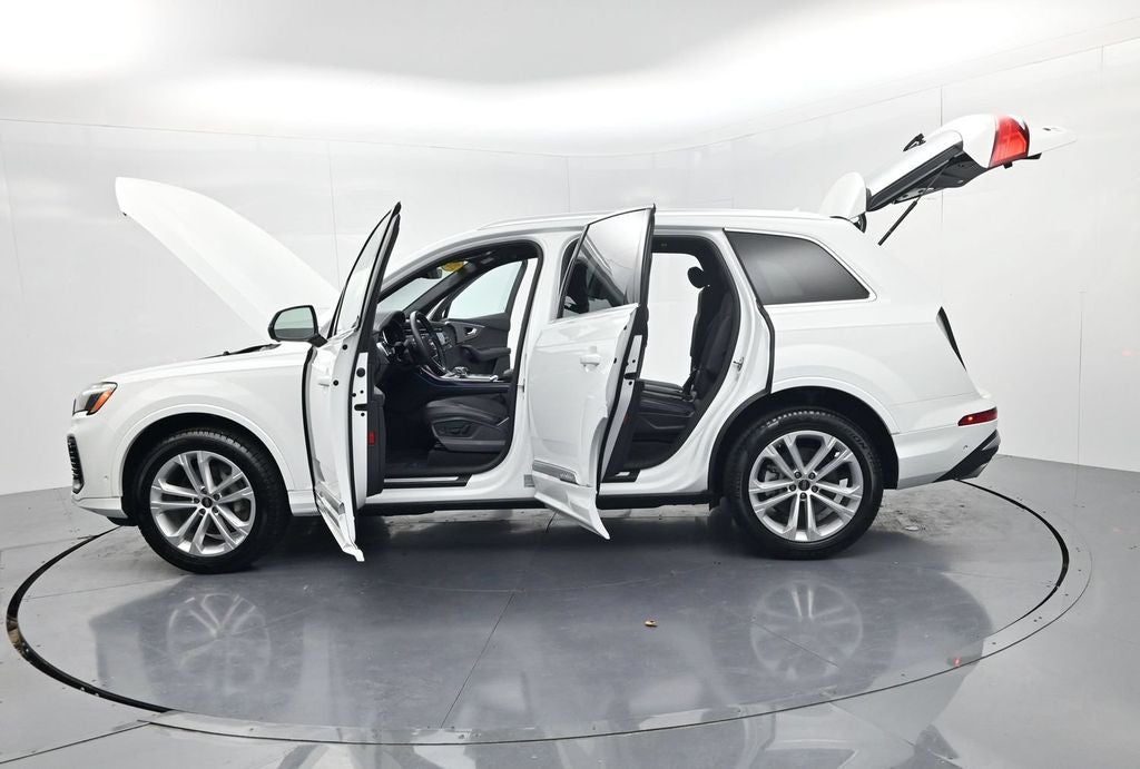 2025 Audi Q7 55 Premium Plus quattro