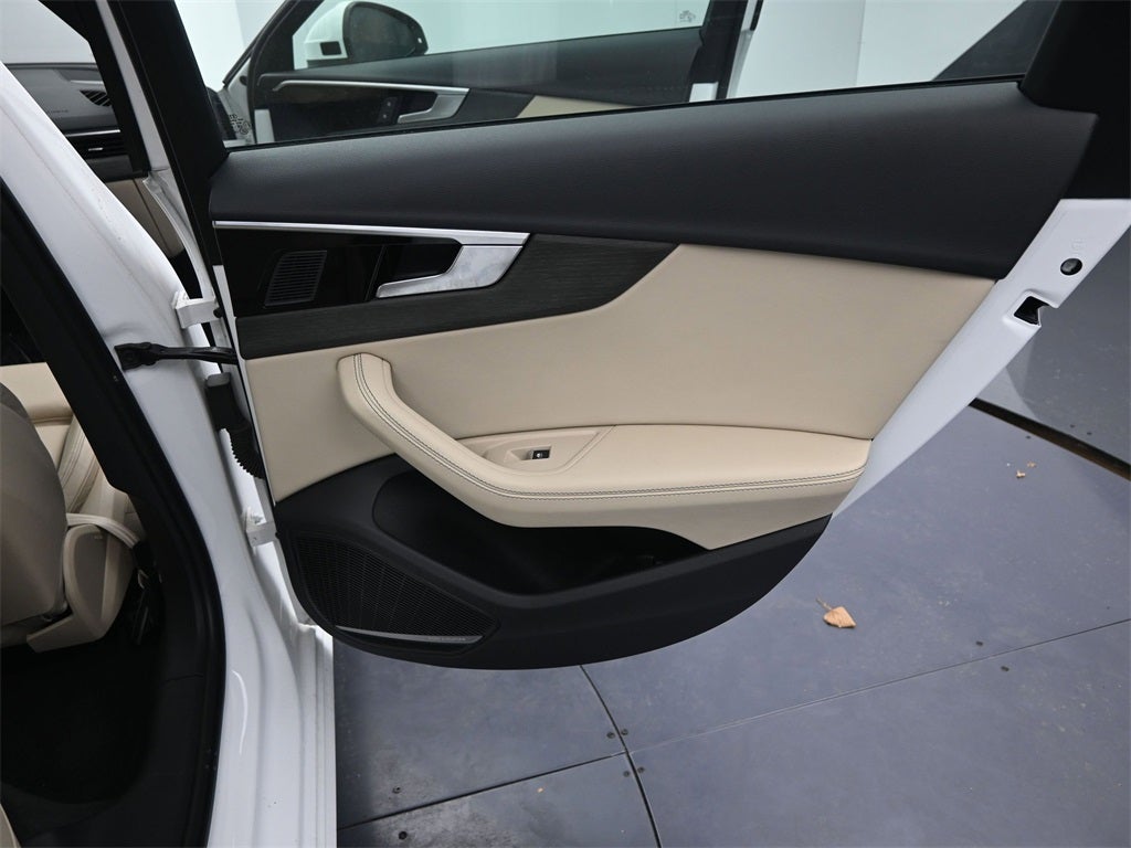 2023 Audi A4 45 S line Premium Plus quattro