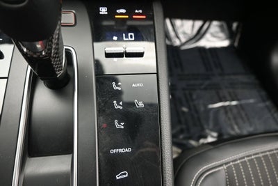 2024 Porsche Macan T