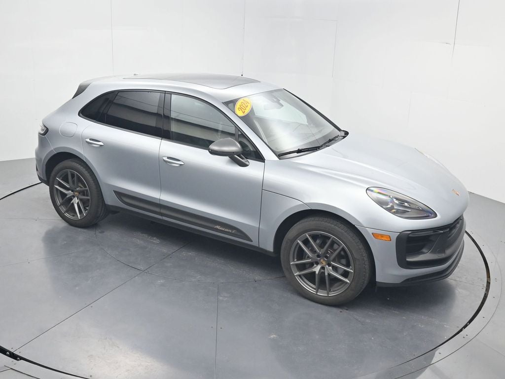 2024 Porsche Macan T