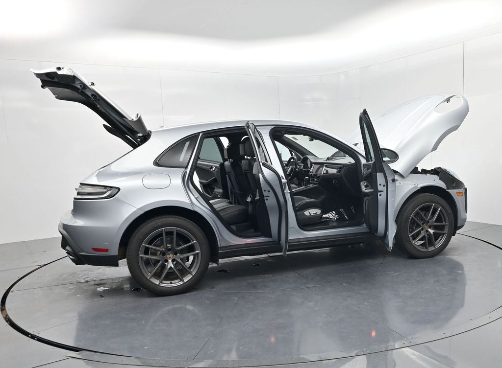 2024 Porsche Macan T