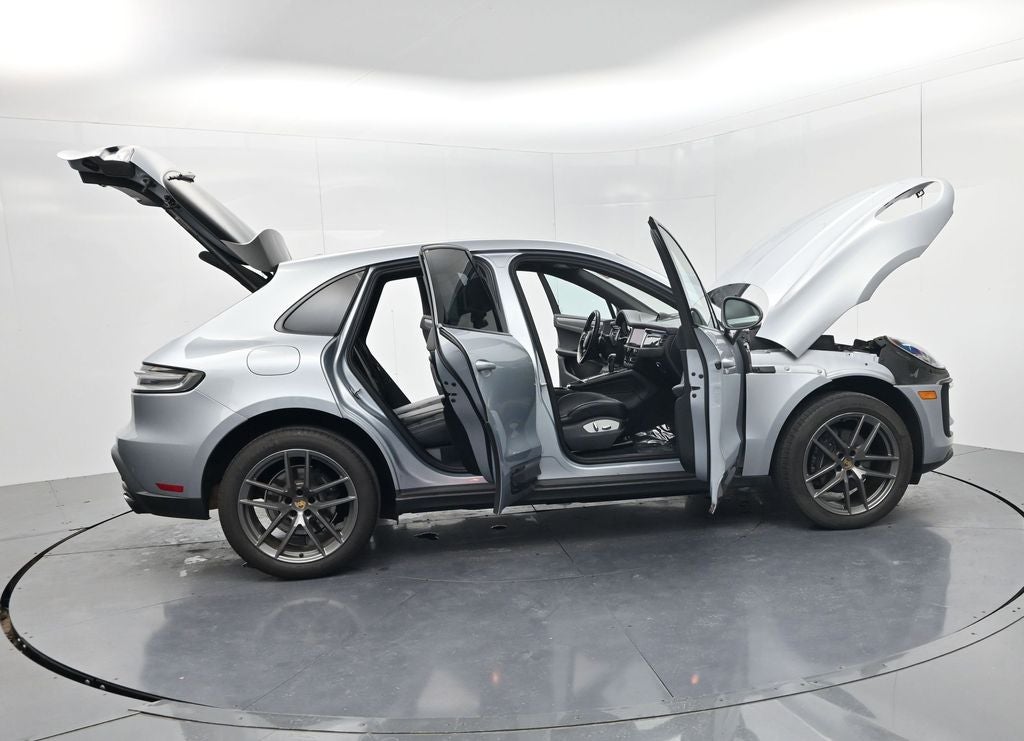 2024 Porsche Macan T